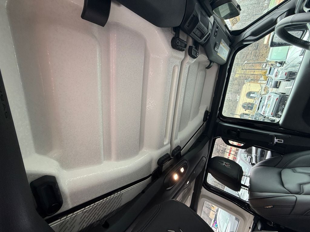 2026 Jeep Wrangler Willys BLACK WIDOW