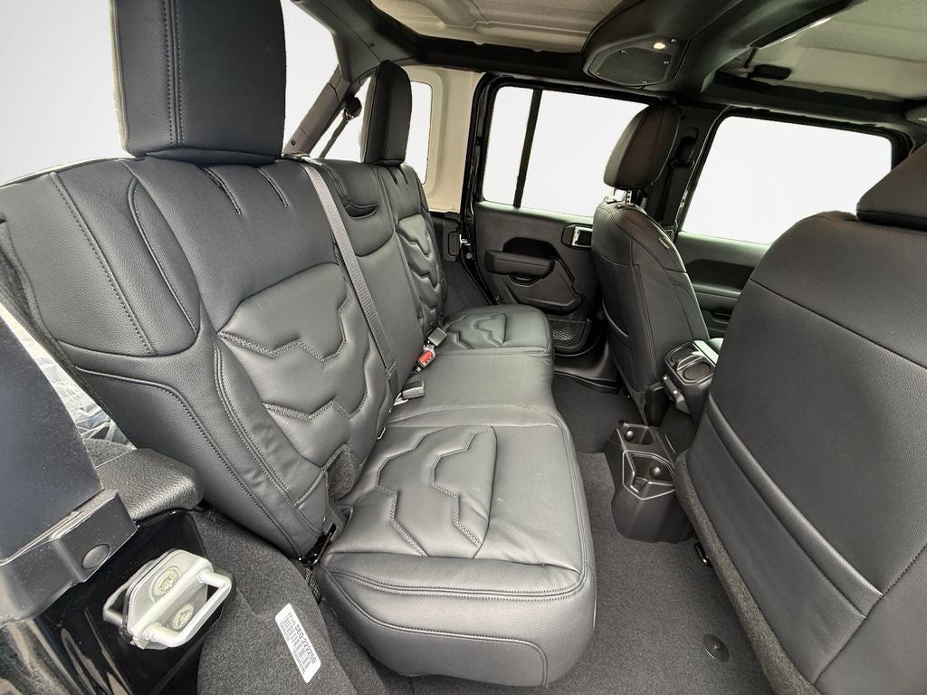 2026 Jeep Wrangler Willys BLACK WIDOW