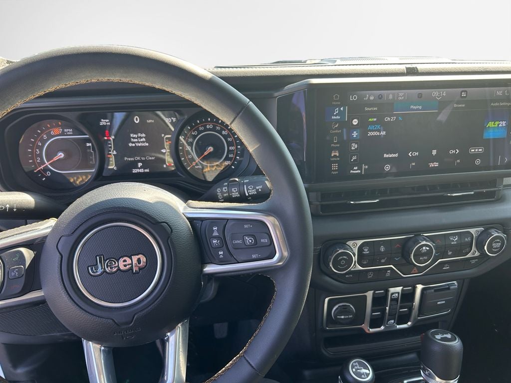 2025 Jeep Wrangler 4-Door Sahara 4x4
