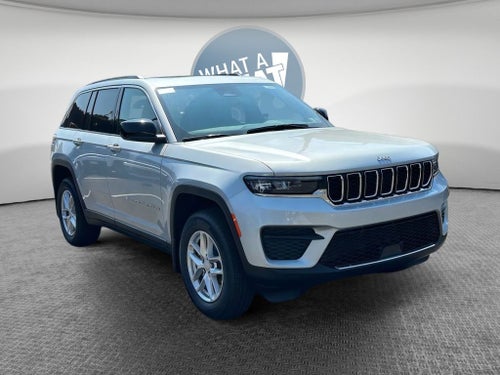 2025 Jeep Grand Cherokee Base