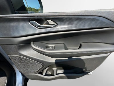 2025 Jeep Grand Cherokee Base