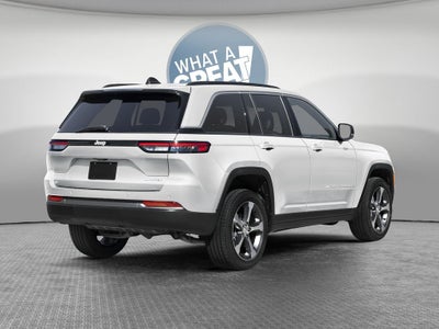 2027 Jeep Grand Cherokee Laredo Altitude