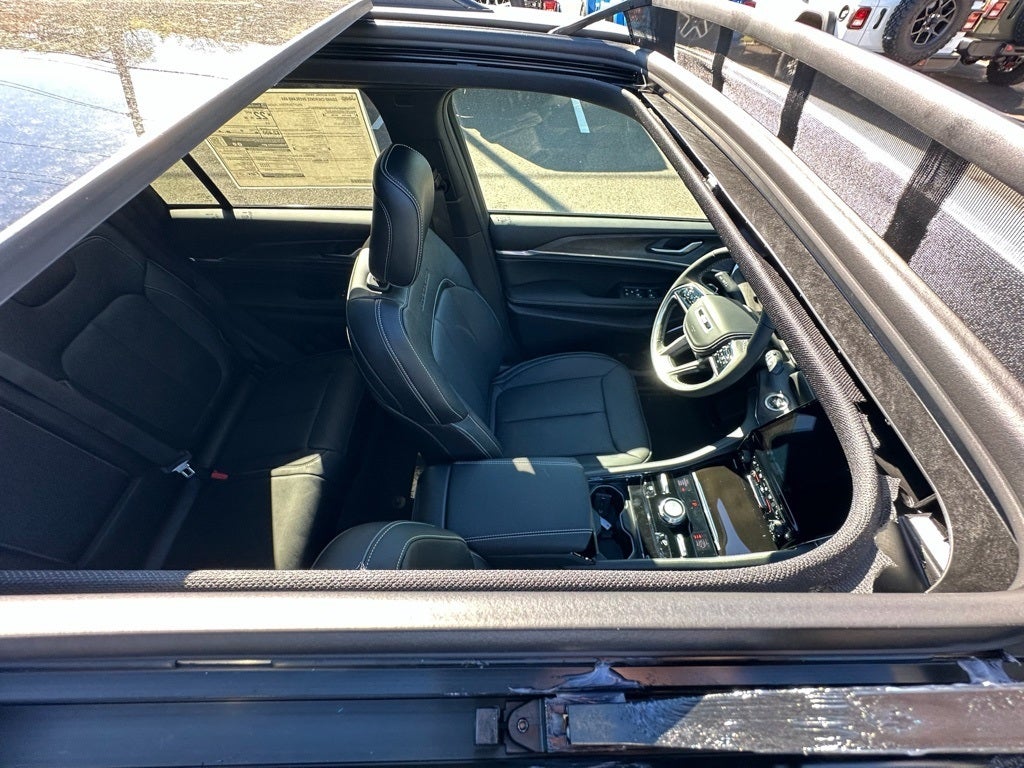 2025 Jeep Grand Cherokee Overland