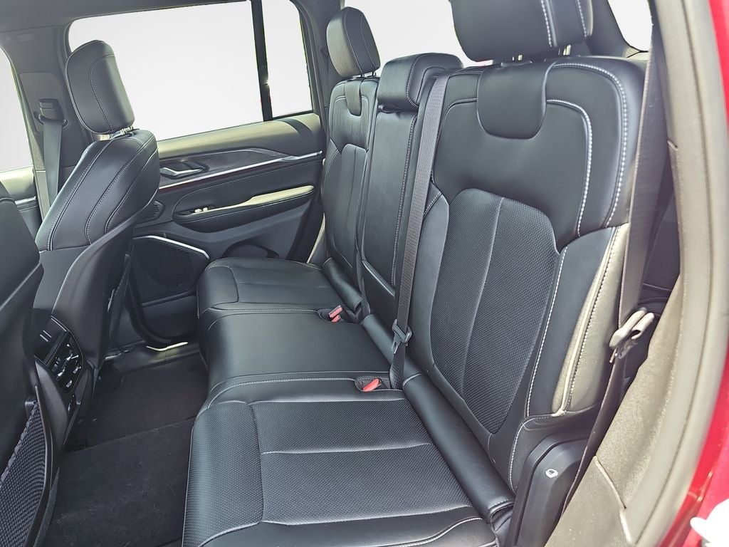 2023 Jeep Grand Cherokee Overland 4x4
