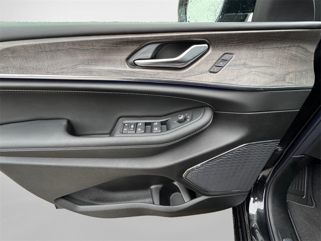 2025 Jeep Grand Cherokee Overland