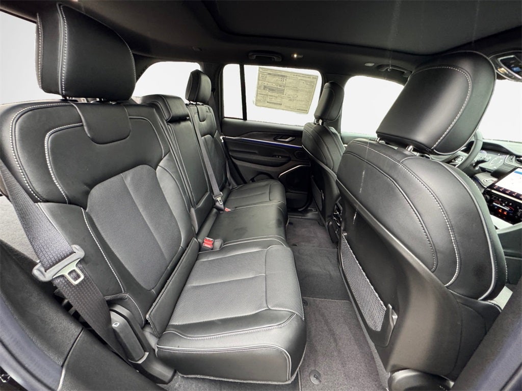 2025 Jeep Grand Cherokee Overland