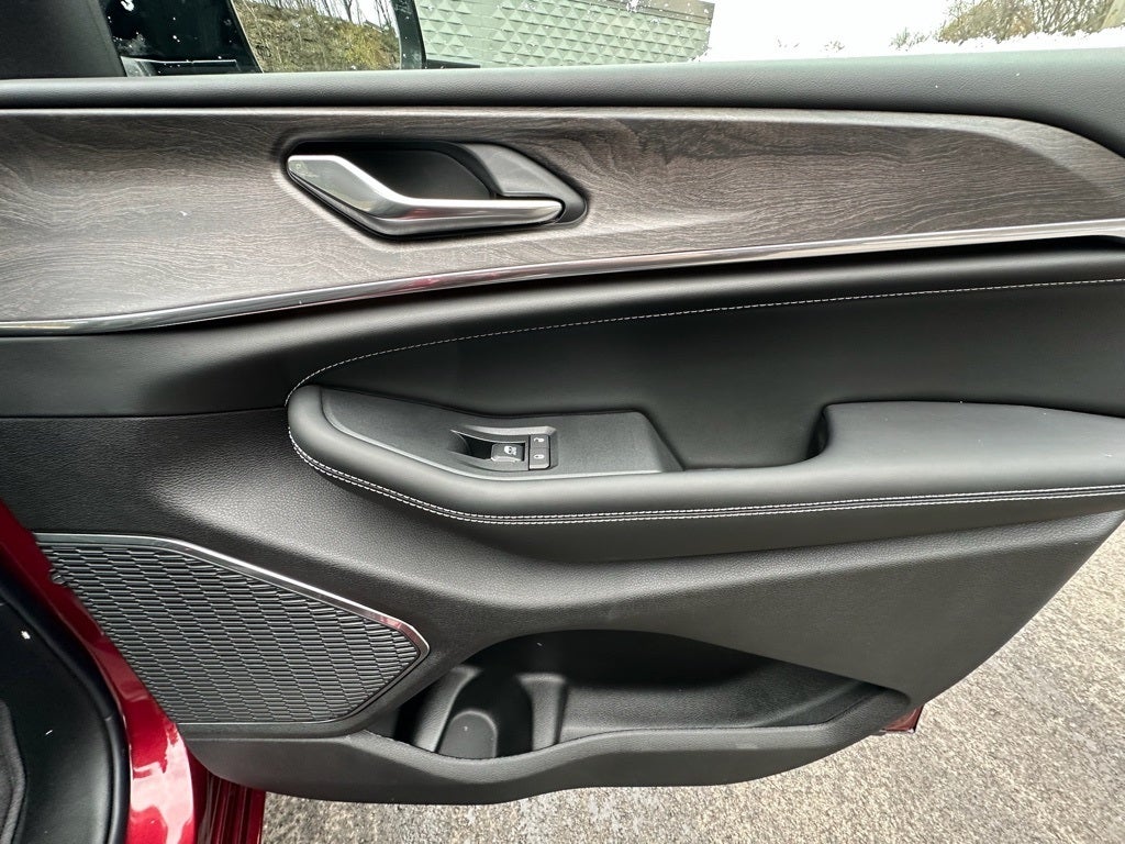 2025 Jeep Grand Cherokee Overland