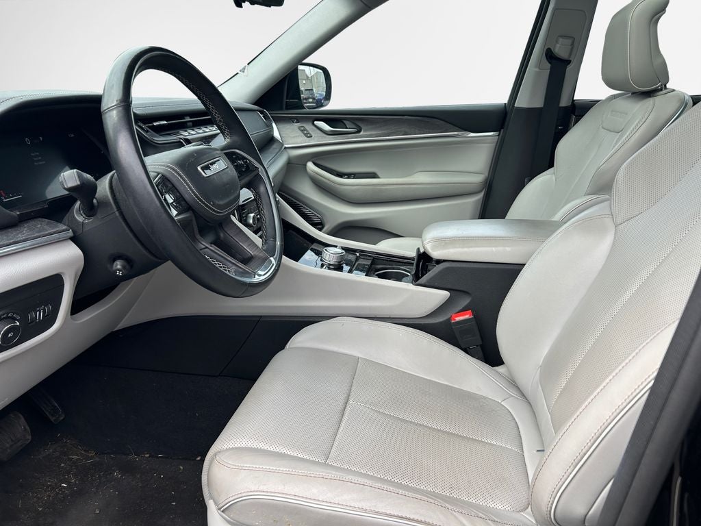 2022 Jeep Grand Cherokee Overland