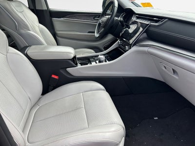 2022 Jeep Grand Cherokee Overland