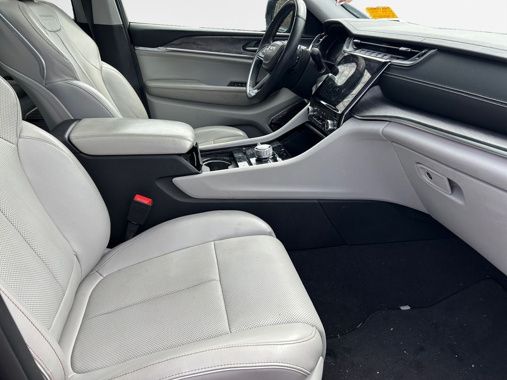 2022 Jeep Grand Cherokee Overland