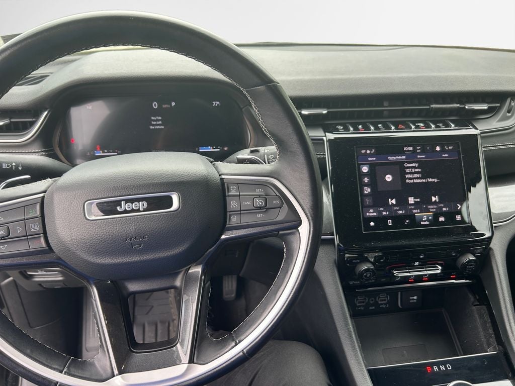 2022 Jeep Grand Cherokee L Laredo 4x4