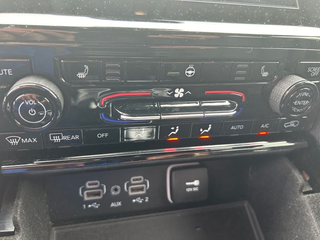 2022 Jeep Grand Cherokee L Laredo 4x4