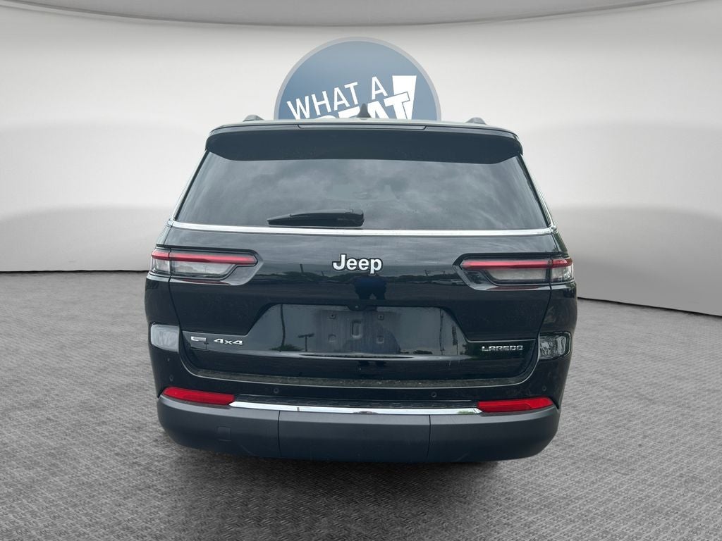 2022 Jeep Grand Cherokee L Laredo 4x4
