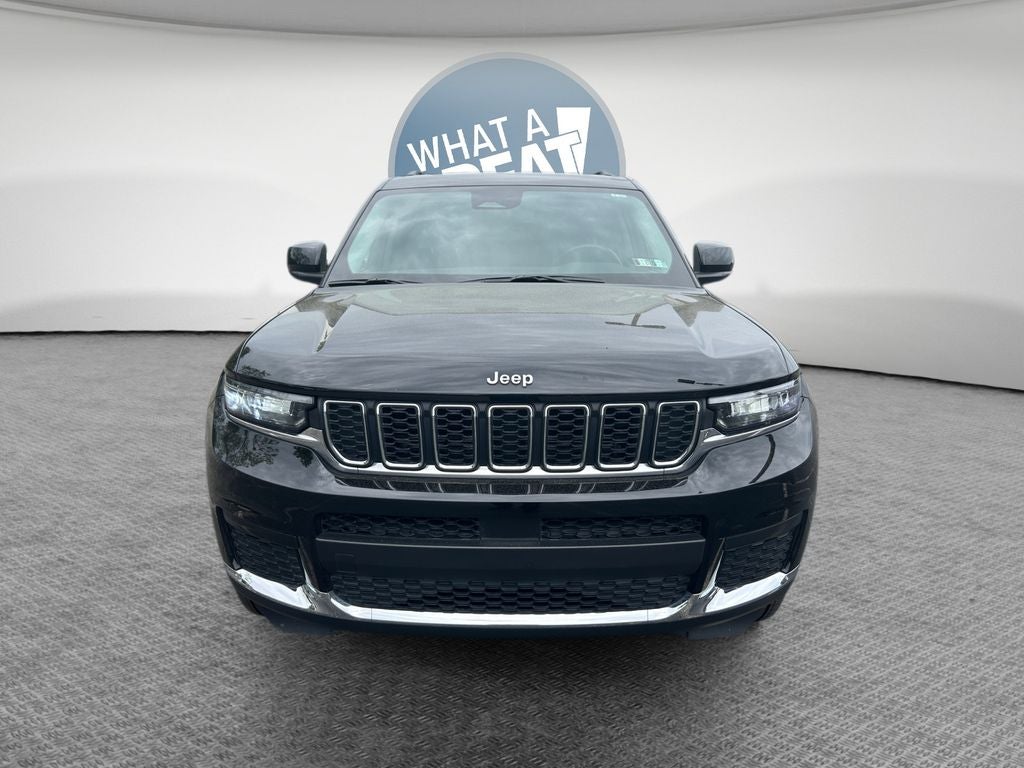 2022 Jeep Grand Cherokee L Laredo 4x4