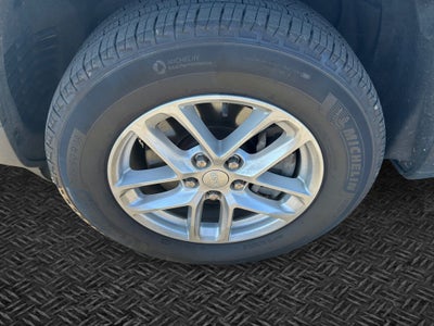 2023 Jeep Grand Cherokee L Laredo 4x4