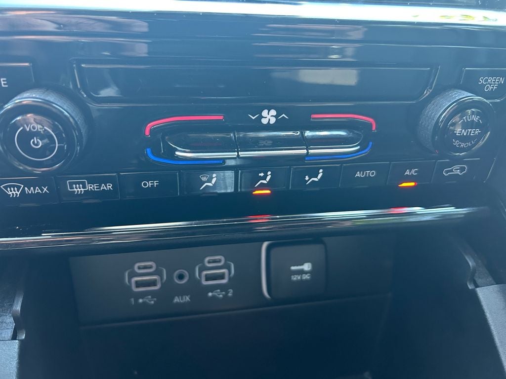 2023 Jeep Grand Cherokee L Laredo 4x4