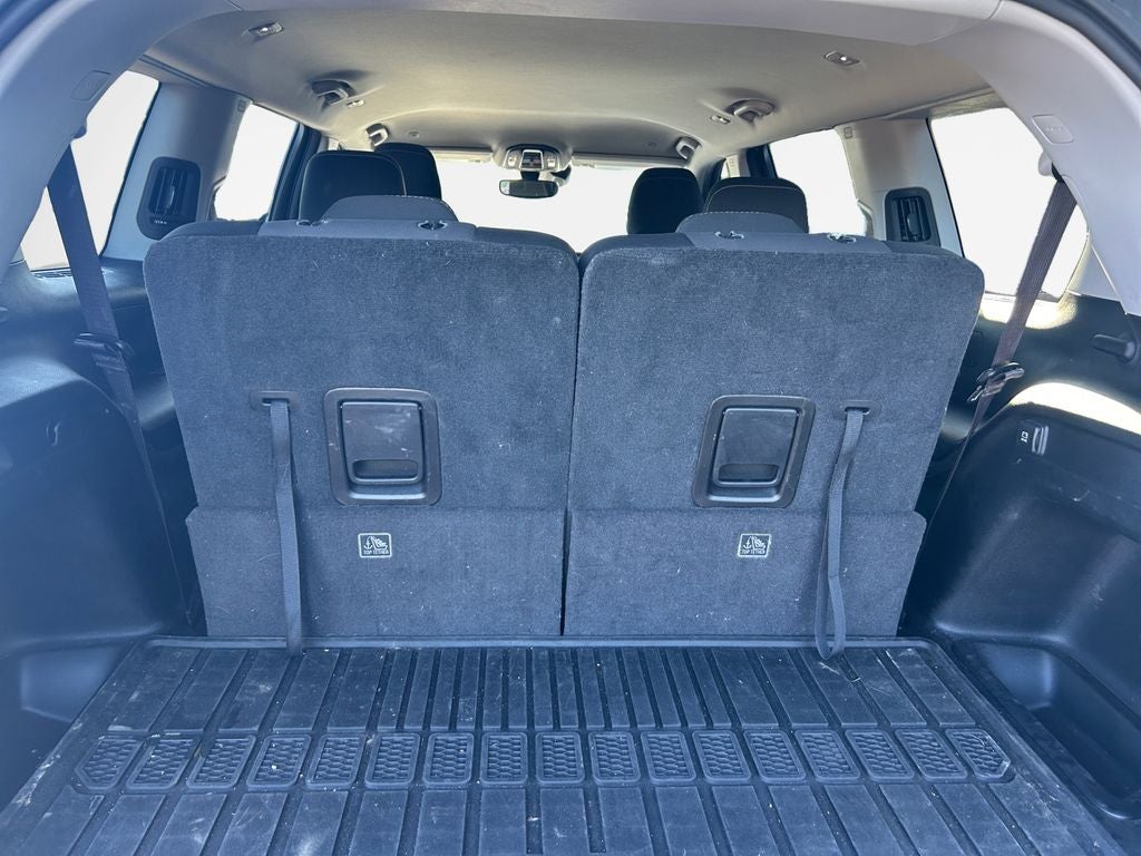 2023 Jeep Grand Cherokee L Laredo 4x4