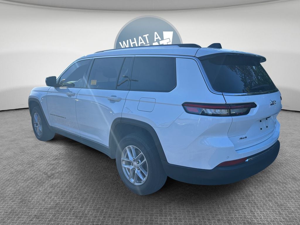 2023 Jeep Grand Cherokee L Laredo 4x4