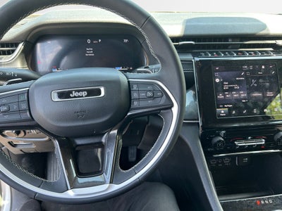2023 Jeep Grand Cherokee L Laredo