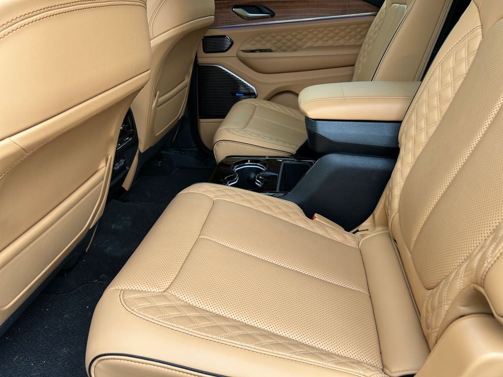 2023 Jeep Grand Cherokee L Summit