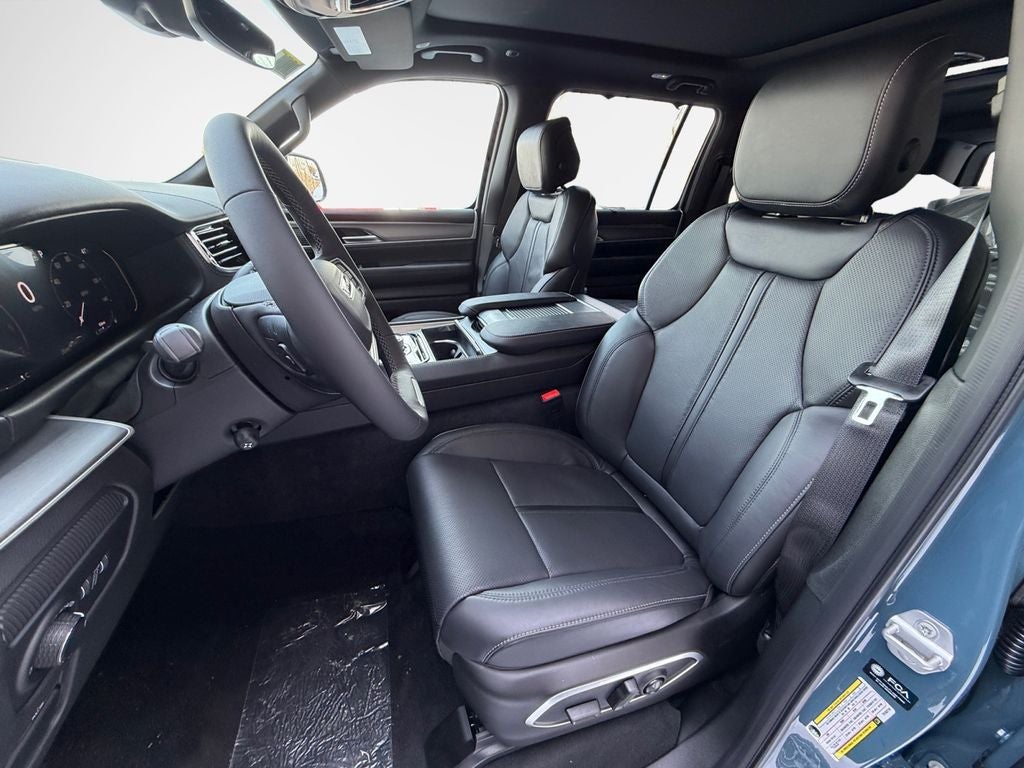 2026 Jeep Grand Wagoneer Base