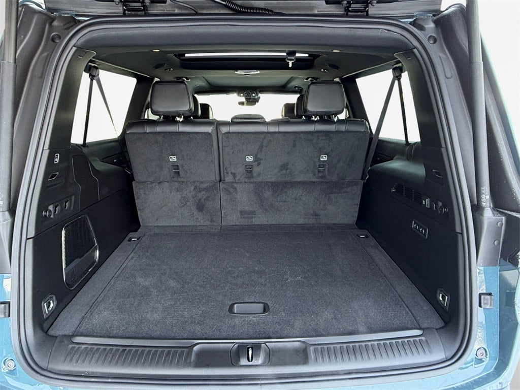 2026 Jeep Grand Wagoneer Base