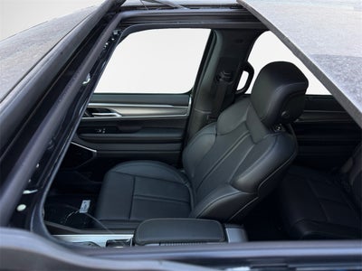 2026 Jeep Grand Wagoneer Base