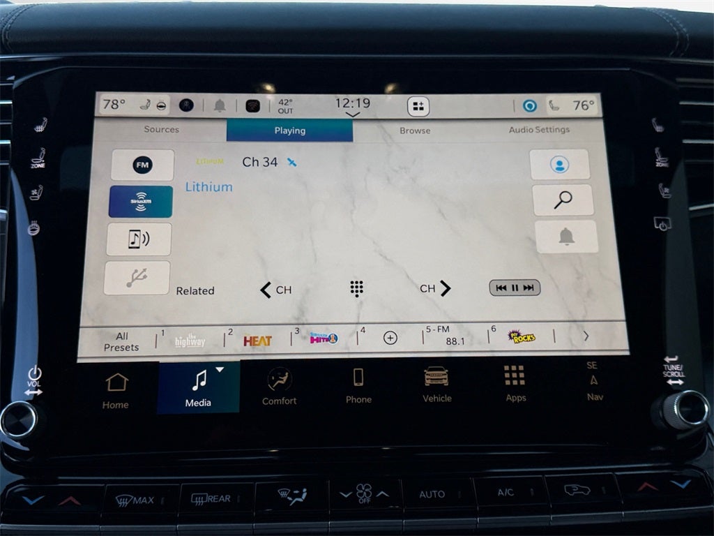 2026 Jeep Grand Wagoneer Base