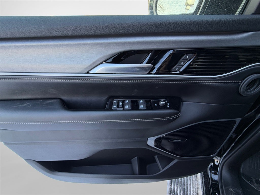 2026 Jeep Grand Wagoneer Base