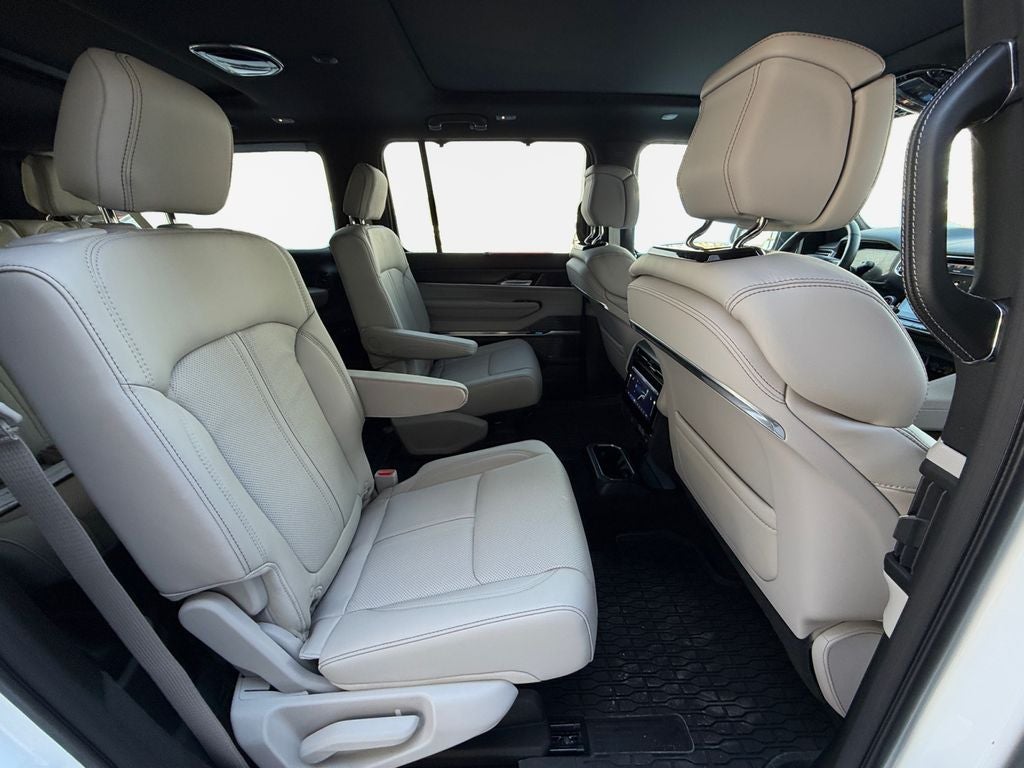 2026 Jeep Grand Wagoneer Summit Obsidian