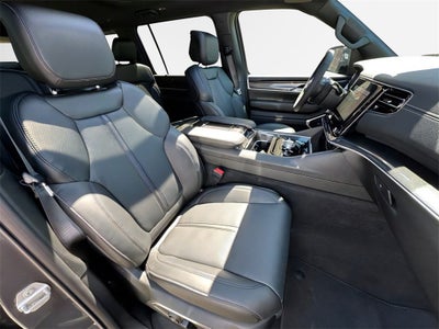 2024 Jeep Wagoneer Base