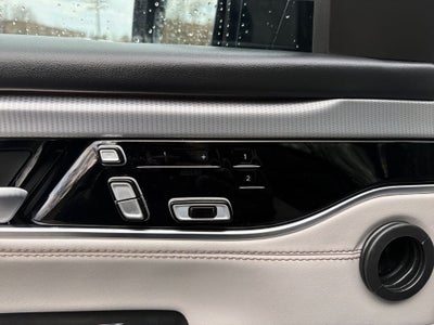 2023 Jeep Grand Wagoneer Base