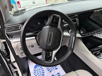 2023 Jeep Grand Wagoneer Base