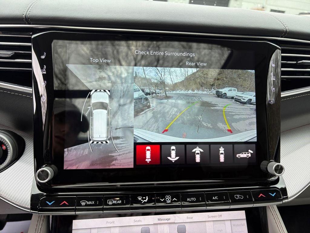 2023 Jeep Grand Wagoneer Base