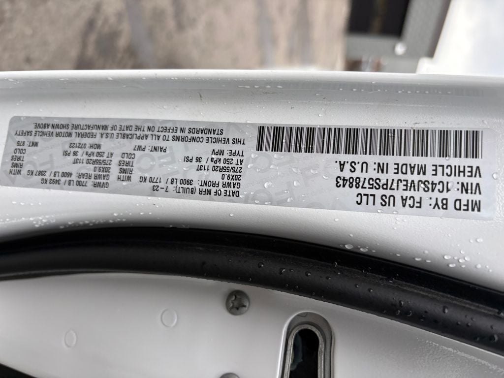 2023 Jeep Grand Wagoneer Base