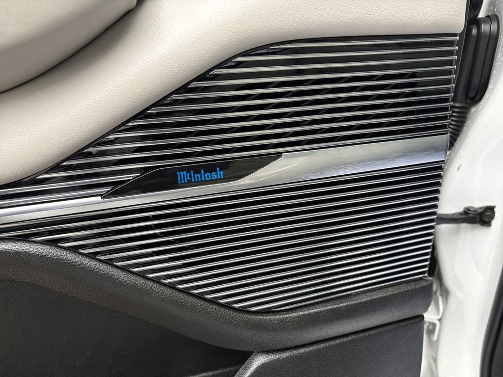 2023 Jeep Grand Wagoneer Base