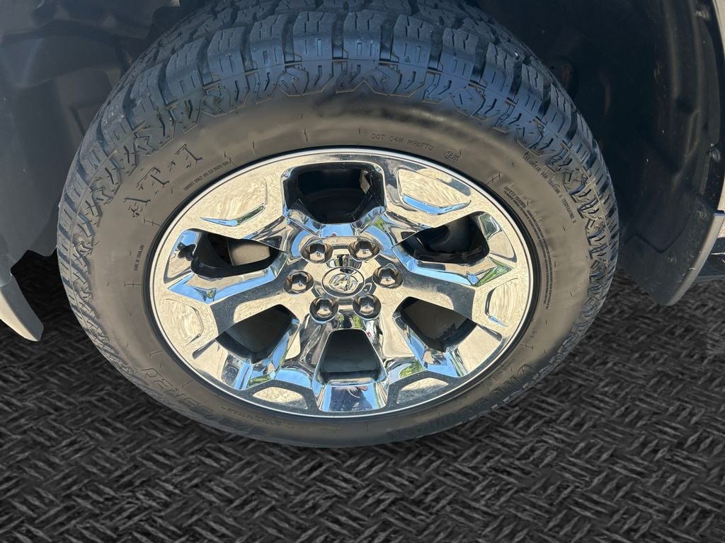 2022 RAM 1500 Big Horn Crew Cab 4x4 5'7' Box