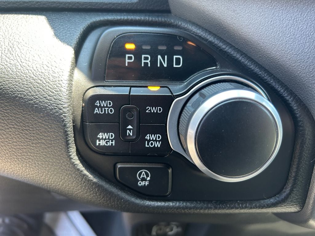 2022 RAM 1500 Big Horn Crew Cab 4x4 5'7' Box