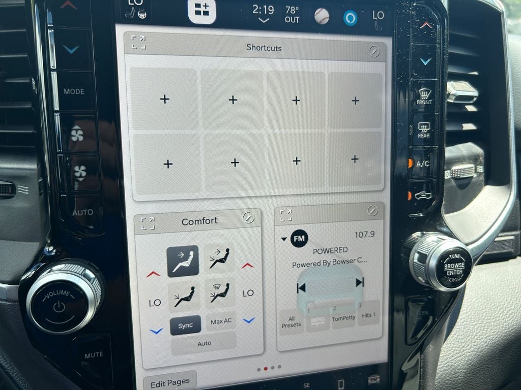 2023 RAM 1500 Big Horn Crew Cab 4x4 5'7' Box