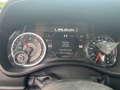 2022 RAM 1500 Big Horn Quad Cab 4x4 6'4' Box