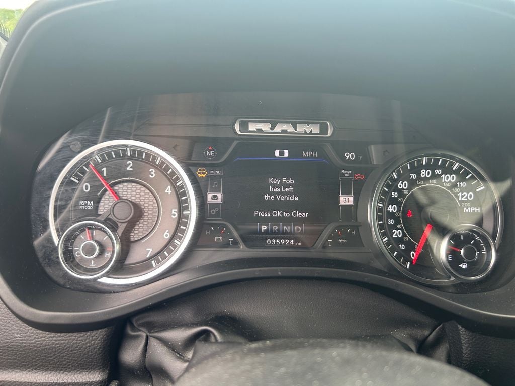 2022 RAM 1500 Big Horn Quad Cab 4x4 6'4' Box
