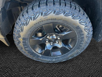 2022 RAM 1500 Big Horn Quad Cab 4x4 6'4' Box