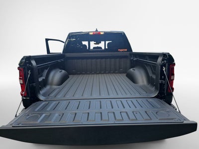 2026 RAM 1500 Big Horn Crew Cab 4x4 5'7' Box