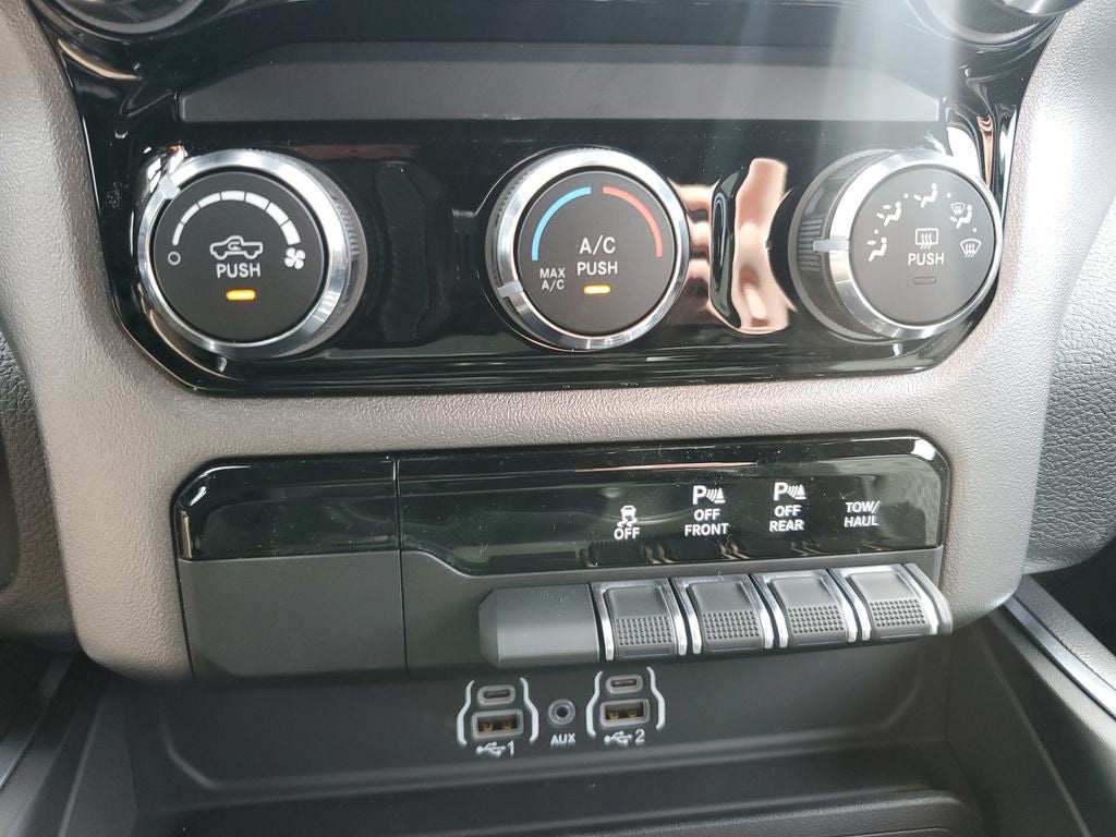 2026 RAM 1500 Express