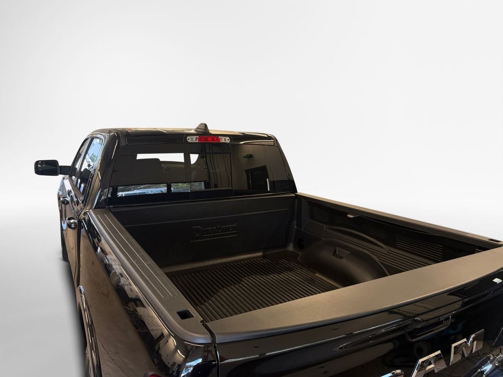 2026 RAM 1500 Laramie Crew Cab 4x4 5'7' Box