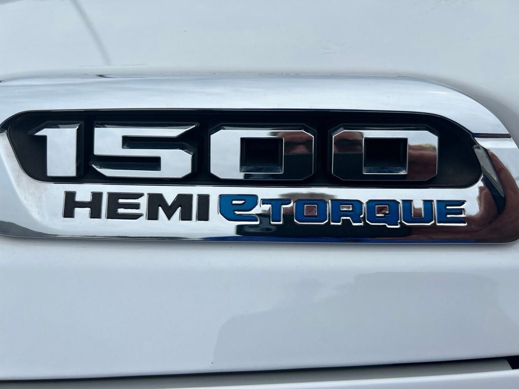 2023 RAM 1500 Laramie Crew Cab 4x4 5'7' Box