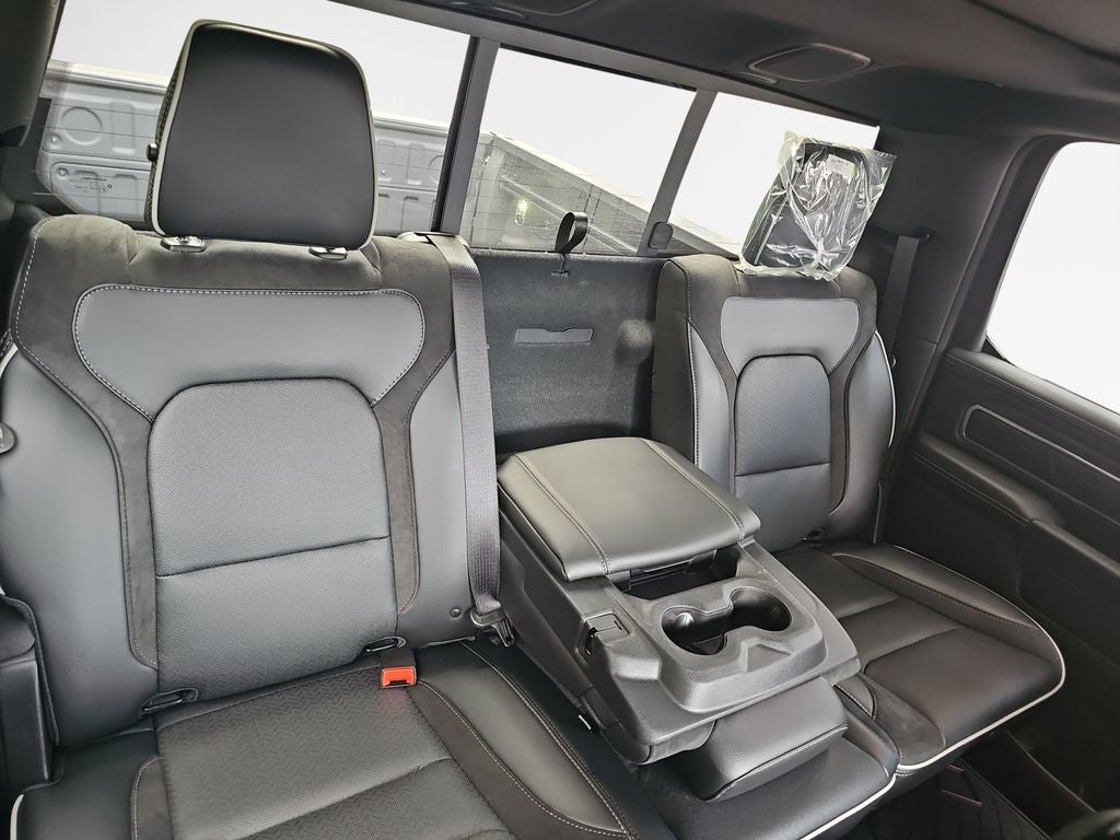 2026 RAM 1500 RAM 1500 LARAMIE CREW CAB 4X4 5'7' BOX