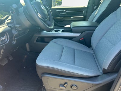 2025 RAM 1500 Big Horn Crew Cab 4x4 6'4' Box