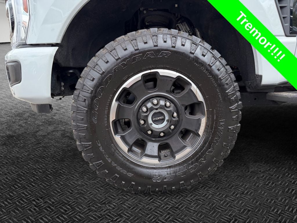 2025 Ford Super Duty F-350 SRW Pickup LARIAT
