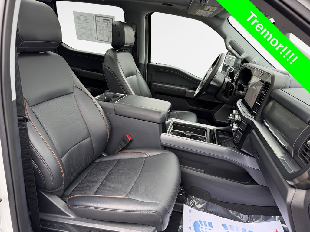 2025 Ford Super Duty F-350 SRW Pickup LARIAT